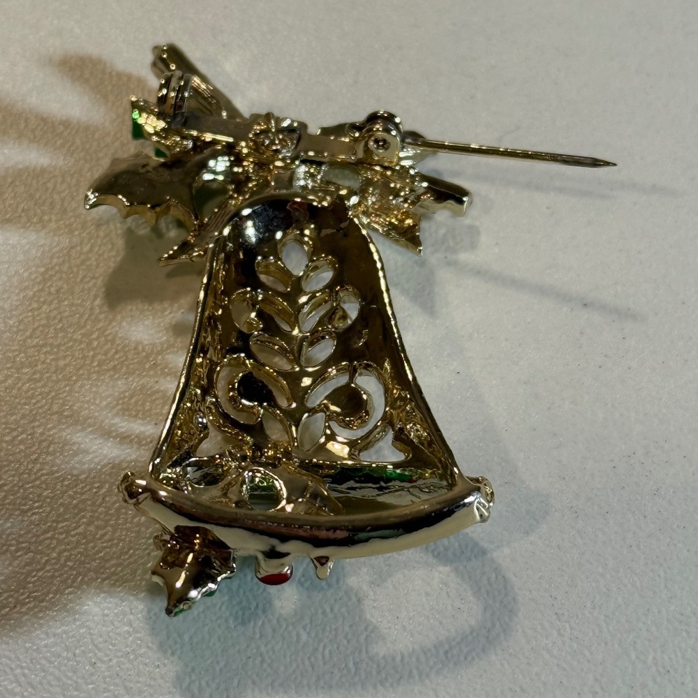 Vintage Christmas Bell Brooch Pin Gold Tone Green Holly Holiday Winter Jewelry - Picture 3 of 3
